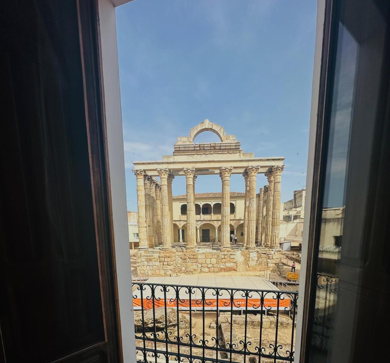 Apartamentos Templo Diana -Vistas Historicas- Мерида Екстериор снимка