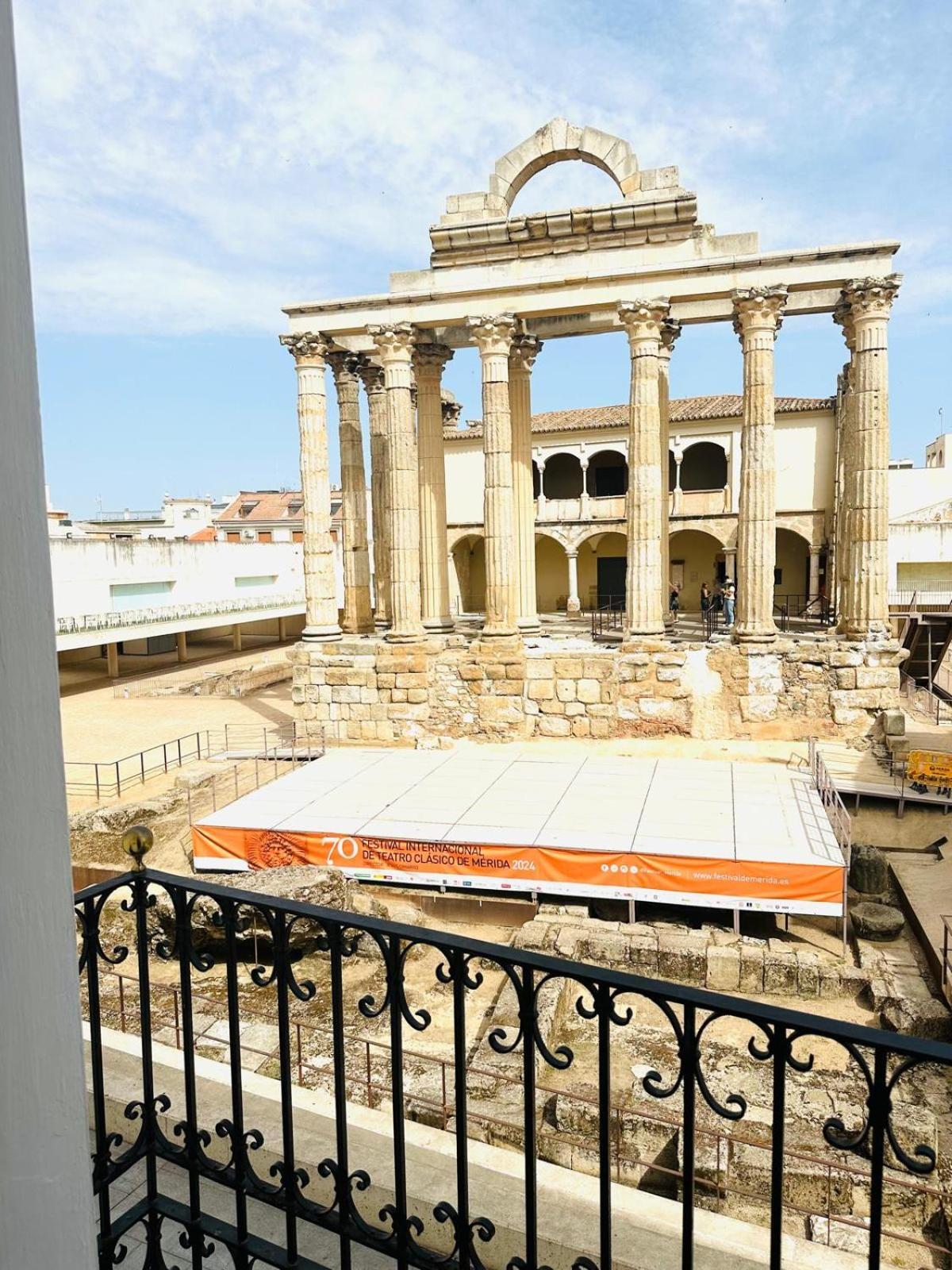 Apartamentos Templo Diana -Vistas Historicas- Мерида Екстериор снимка